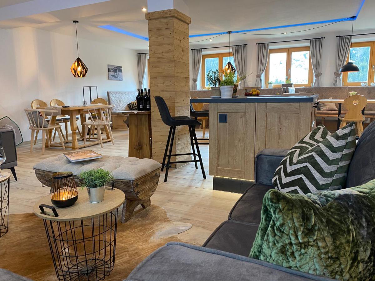 Alm Seasons Premium Chalet & Studios Saalbach-Hinterglemm Exterior foto