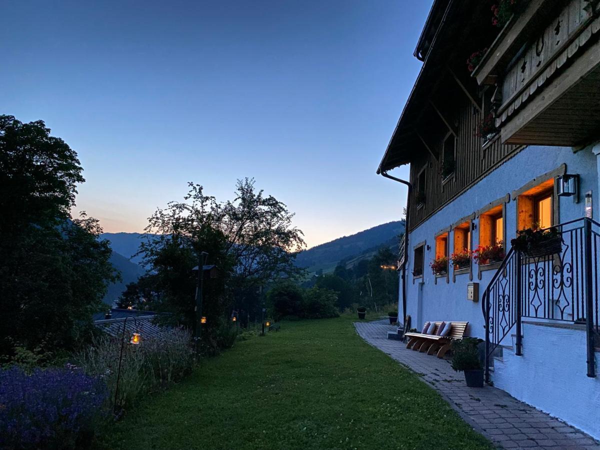 Alm Seasons Premium Chalet & Studios Saalbach-Hinterglemm Exterior foto