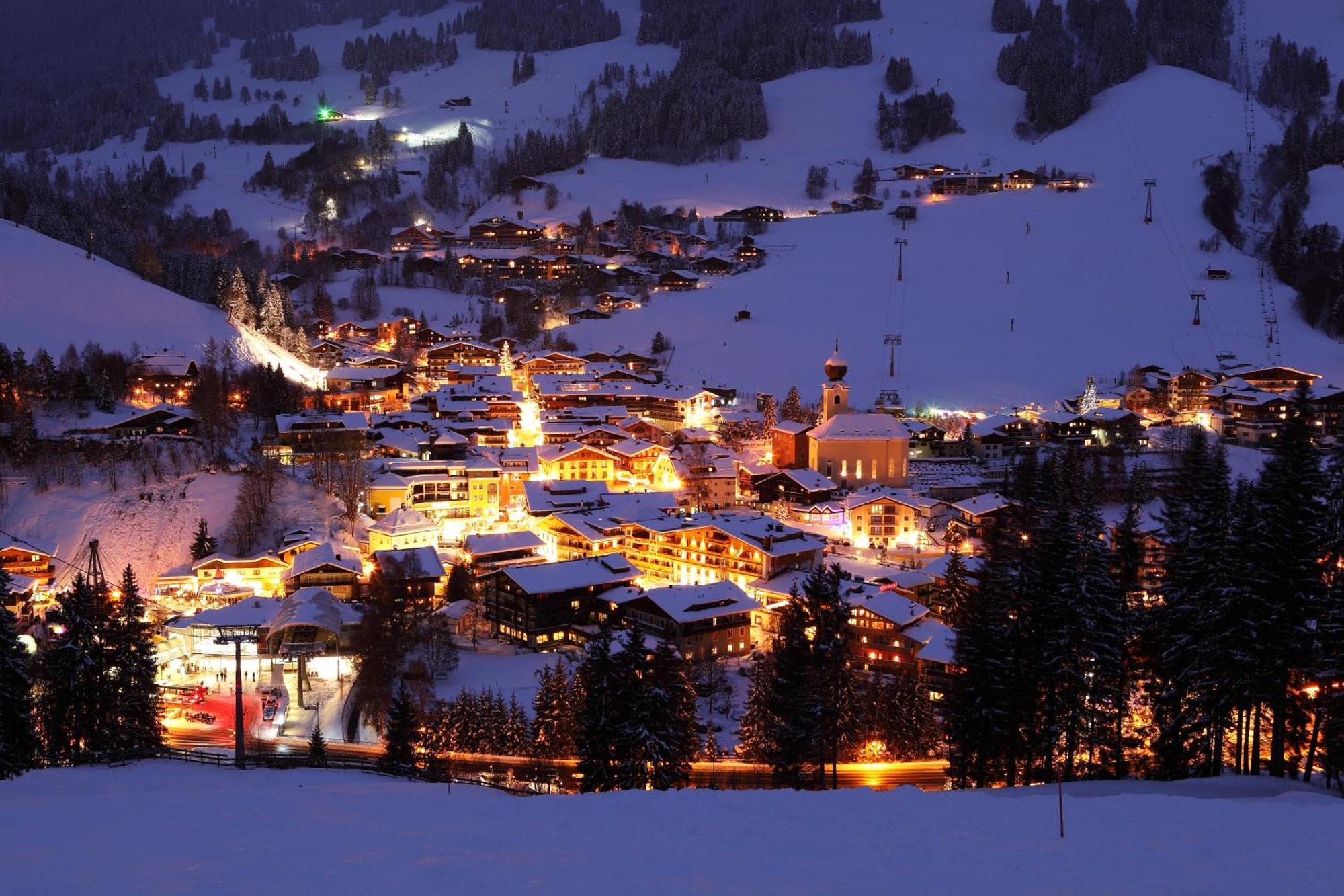 Alm Seasons Premium Chalet & Studios Saalbach-Hinterglemm Exterior foto